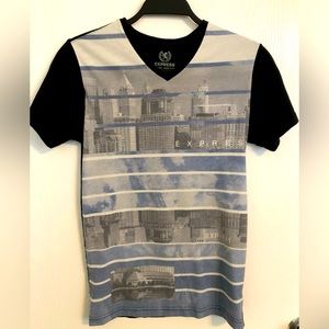 Express XS/SP V neck graphic tee